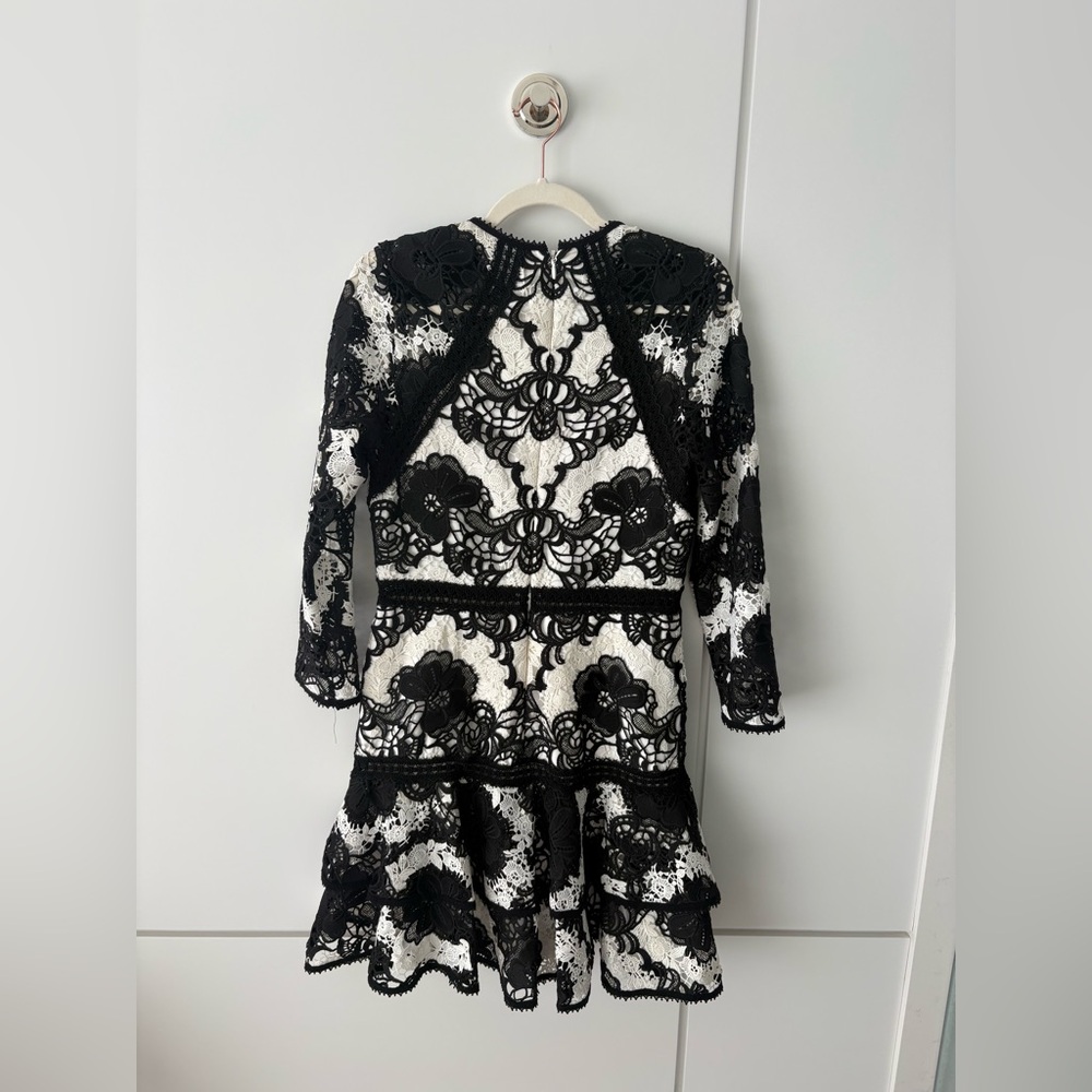 Alexis Elegant Black & White Lace Dress L - Picture 5 of 8